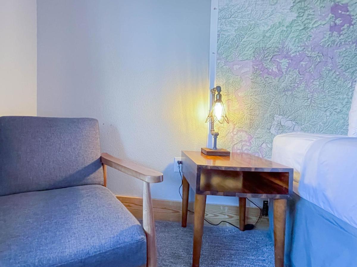 The Wanderoo Lodge Eureka Springs Bagian luar foto