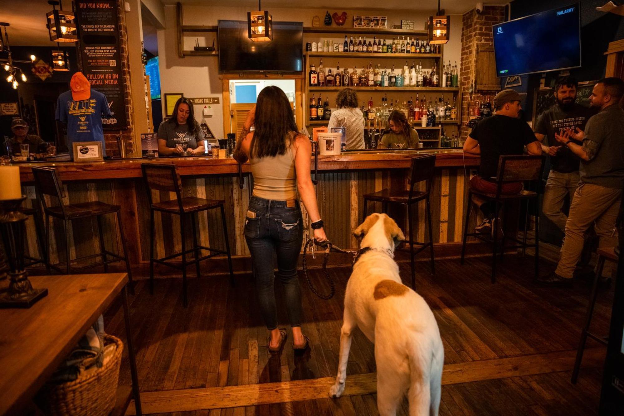 The Wanderoo Lodge Eureka Springs Bagian luar foto