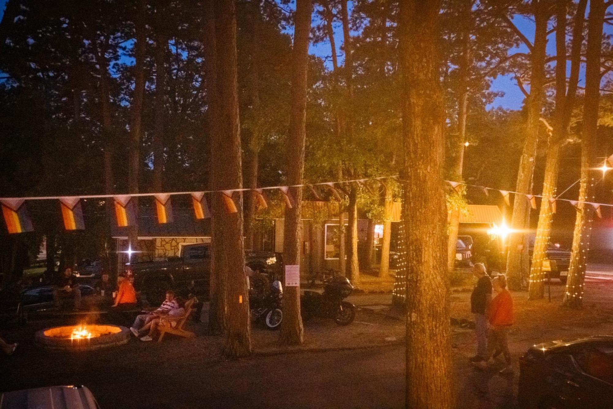 The Wanderoo Lodge Eureka Springs Bagian luar foto