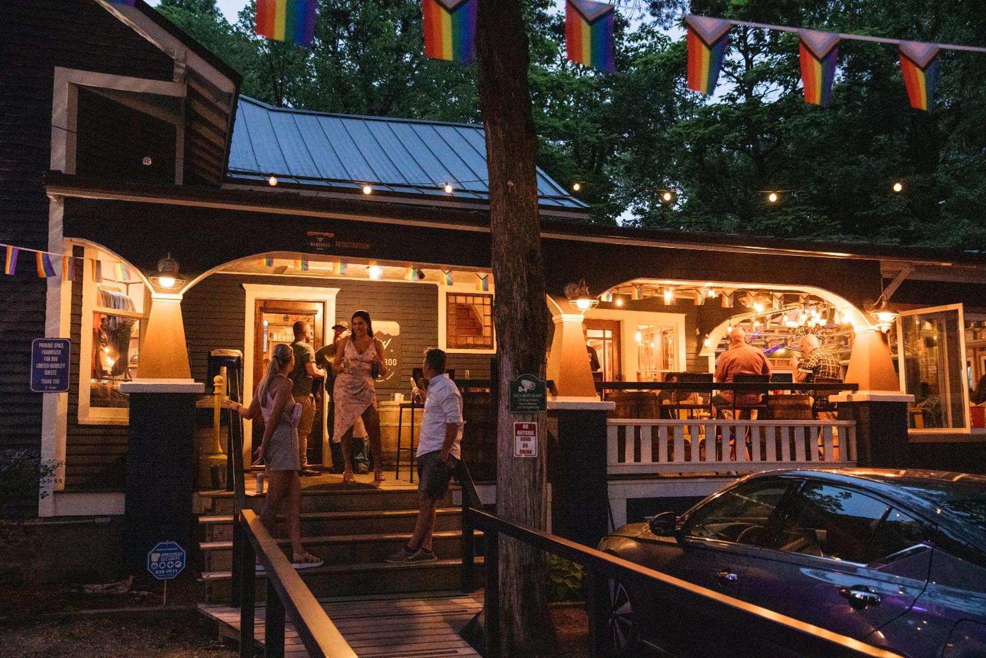 The Wanderoo Lodge Eureka Springs Bagian luar foto