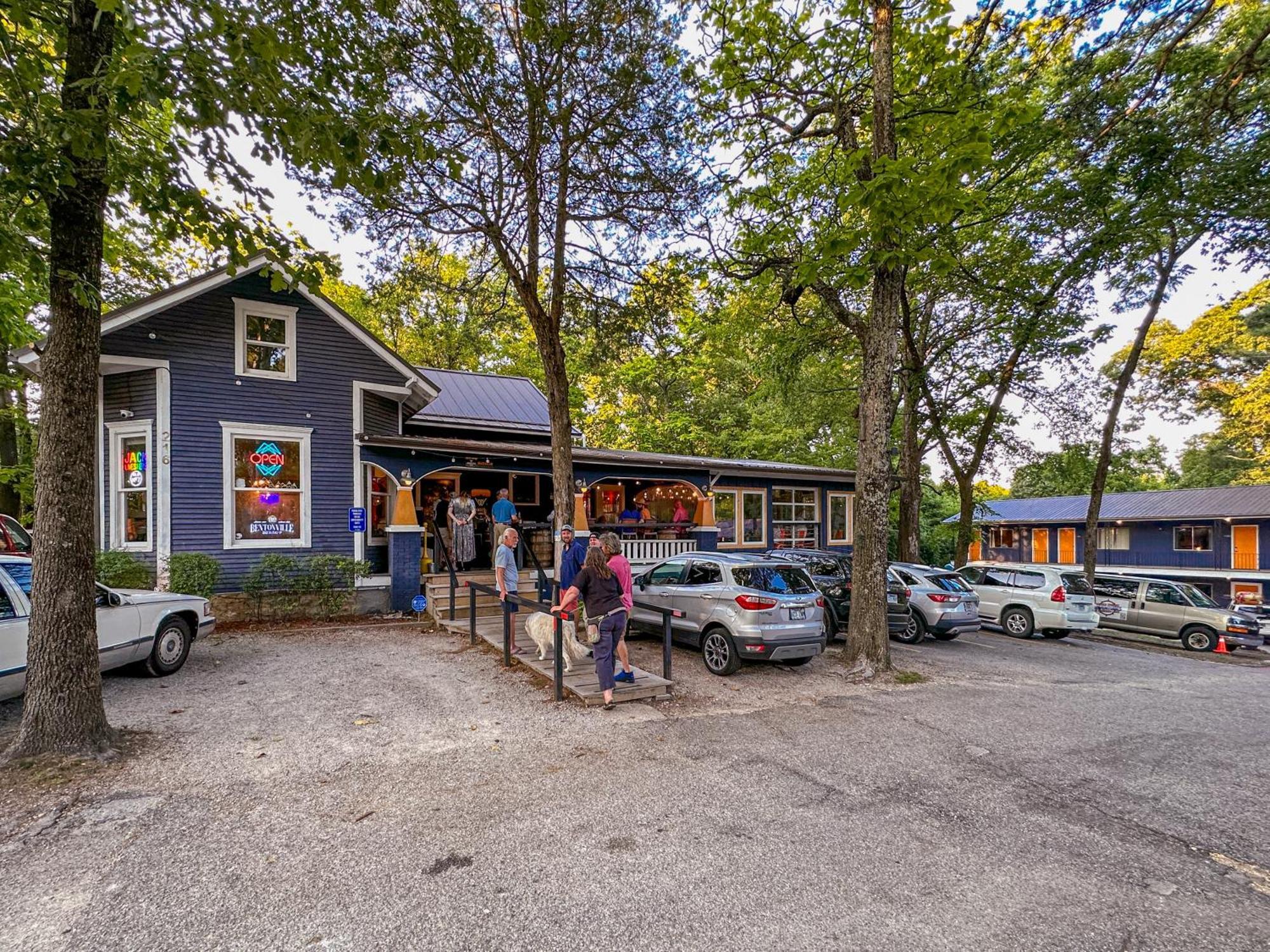 The Wanderoo Lodge Eureka Springs Bagian luar foto