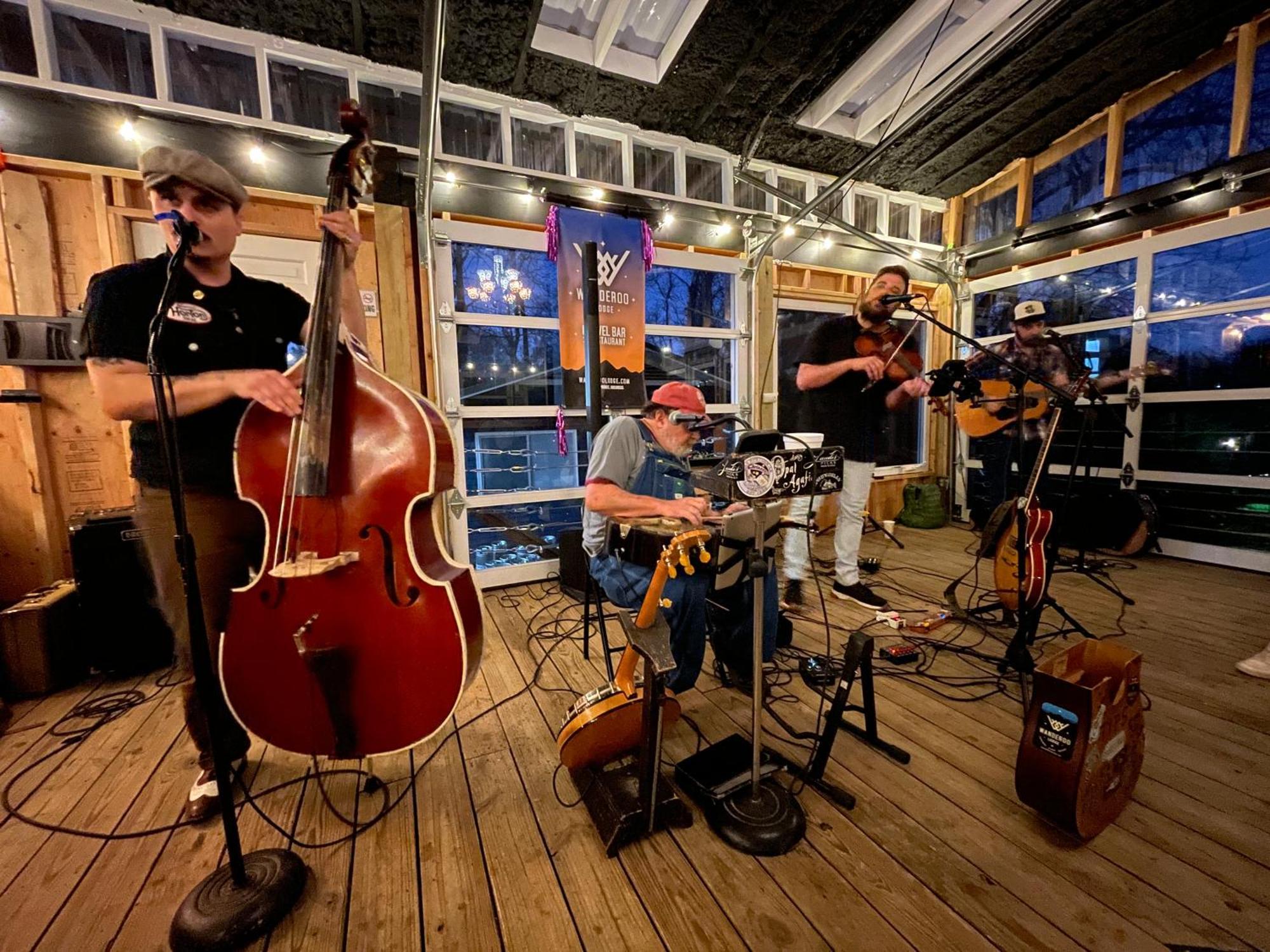 The Wanderoo Lodge Eureka Springs Bagian luar foto